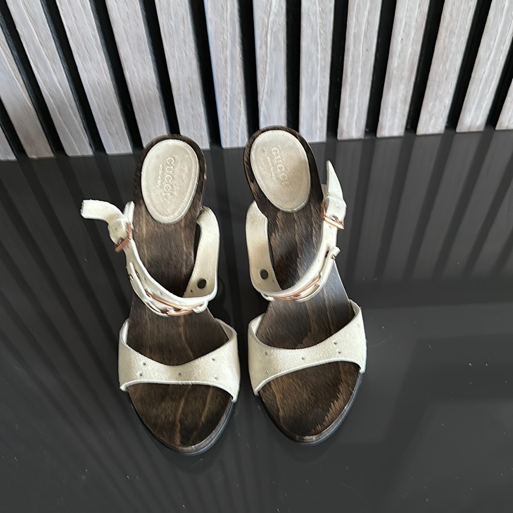 Sexy Gucci sandal  sand color with copper insignia on strap US Size 7 1/2.